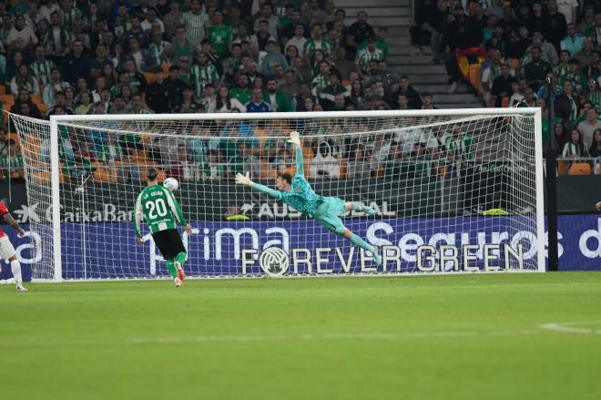 Antony anota su segundo gol en el Betis-Mallorca (Foto: Kiko Hurtado).