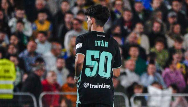 Iván Corralejo, en su debut en Palma del Río (Foto: Real Betis)