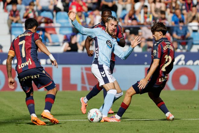 Unai Vencedor en el Levante vs Celta (EFE)