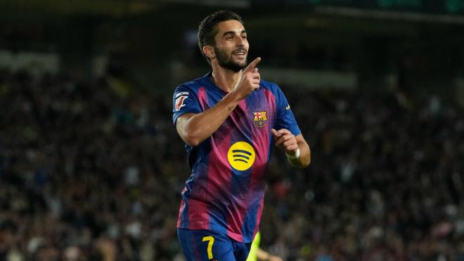 Ferran Torres celebra su gol ante el Elche (EFE)