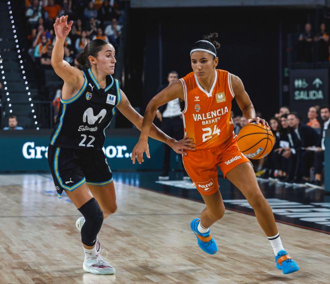 Valencia Basket suma la cuarta victoria seguida en LF Endesa (Foto: M. A. Polo)