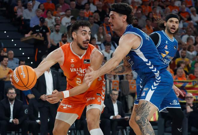 Valencia Basket vece cómodamente San Pablo Burgos (Foto: M. A. Polo)