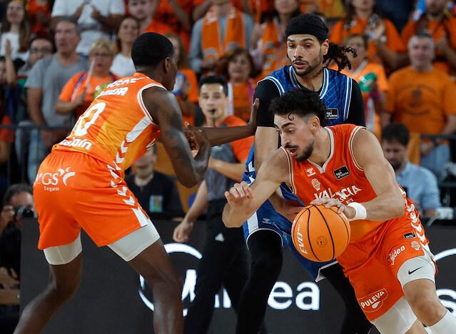 Valencia Basket vece cómodamente San Pablo Burgos (Foto: M. A. Polo)