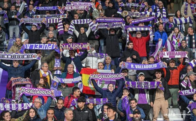 Afición del Real Valladolid ante el Granada en Zorrilla.