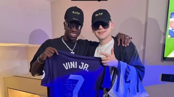 El músico argentino es uno de los favoritos para actuar en el descanso del 2025 NFL Madrid Game.