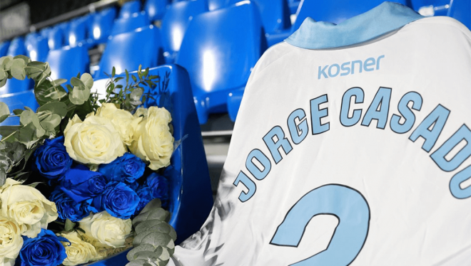 Detalle del Dépor en memoria de Jorge Casado (Foto: Deportivo de La Coruña).