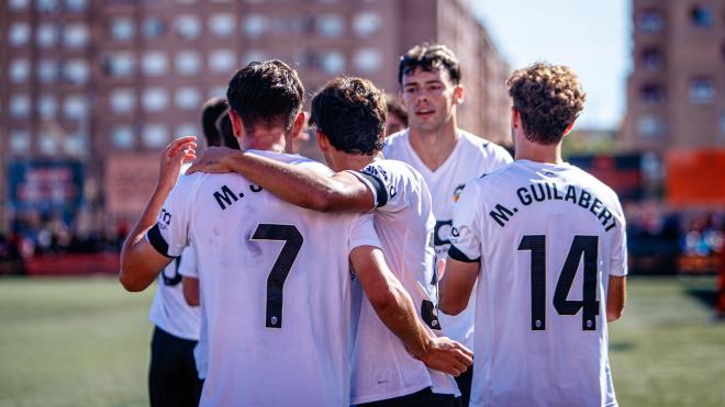 El VCF Mestalla buscará en Londres una victoria que le devuelva la confianza