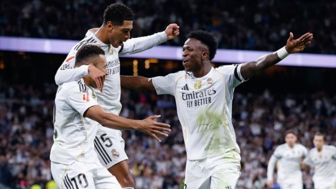 Mbappé, Bellingham y Vinicius celebran un gol ante el Valencia (Foto: Europa Press)