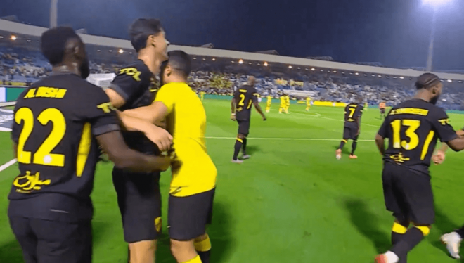 Los jugadores del Al-Ittihad, tras la remontada.