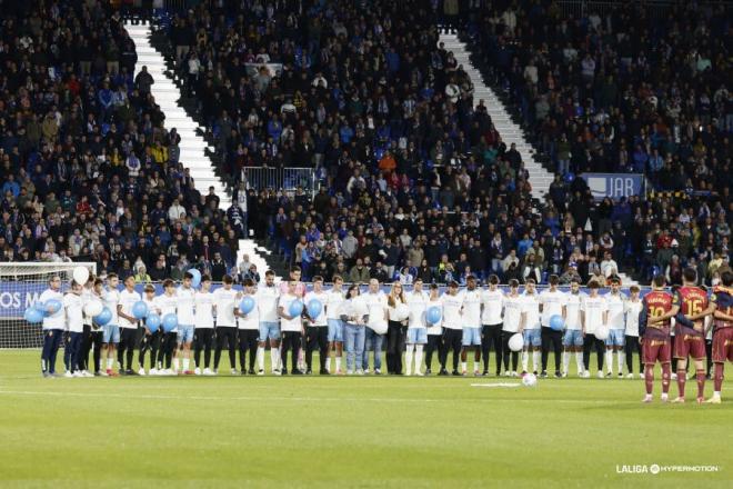 Minuto de silencio en el Ibercaja Estadio por Jorge Casado (Foto: LALIGA).