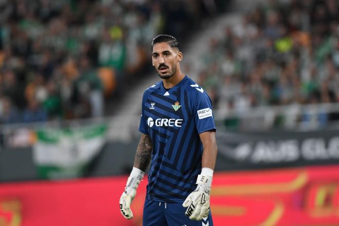 Álvaro Valles, contra el Mallorca (Foto: Kiko Hurtado)