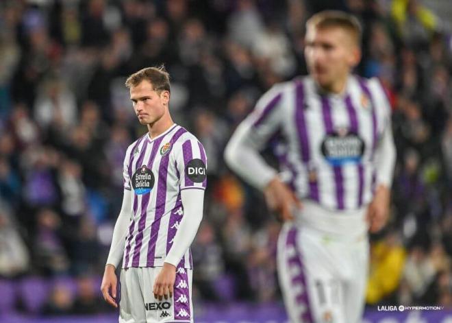Juanmi Latasa, ante el Granada en Zorrilla.