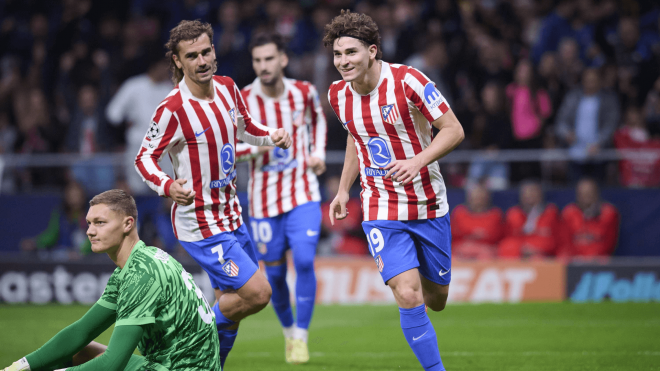 Julián Álvarez celebra su gol en el Atlético-Union SG (Foto: Cordon Press).