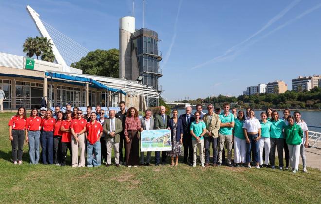 Imagen de la presentación de la 59ª Regata Sevilla - Betis.