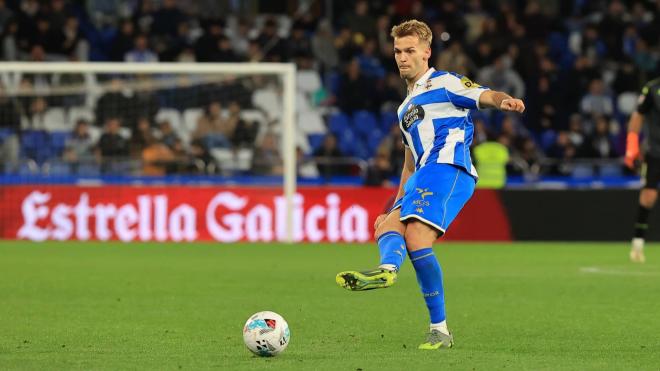 Arnau Comas, con el Deportivo (Foto: LALIGA).