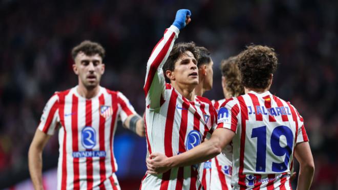 Giuliano Simeone celebra un gol de Julián Álvarez en la Champions (Europa Press)