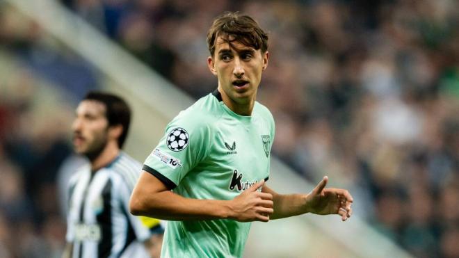 Debut de Asier Hierro ante el Newcastle en la Champions League (Foto: Athletic Club).