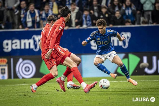 Pablo Agudín, durante el Real Oviedo - Osasuna (Foto: LALIGA).