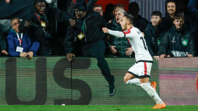 Álvaro García celebrando su gol en Conference League (Fuente: EFE)