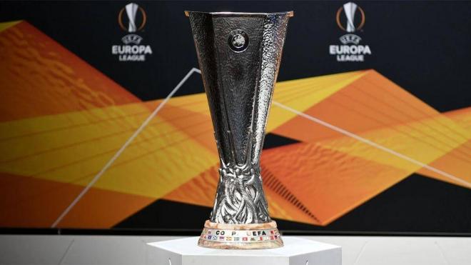 Imagen del trofeo de la Europa League (Foto: EFE)