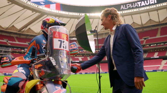 Griezmann saludando a Edgar Canet (Fuente: @Atleti)