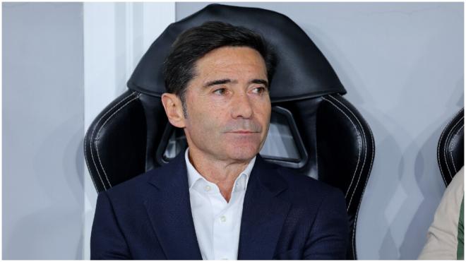 Marcelino, durante el partido frente al Pafos. (EFE)