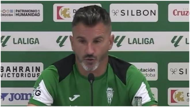 Iván Ania, en rueda de prensa. (@CordobaCF_ofi)