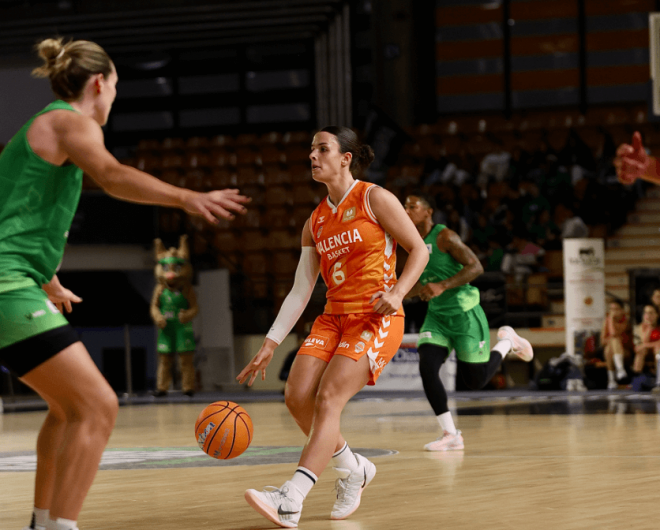 Triunfo en Vitoria para alargar la racha antes de la ventana FIBA (56-77)
