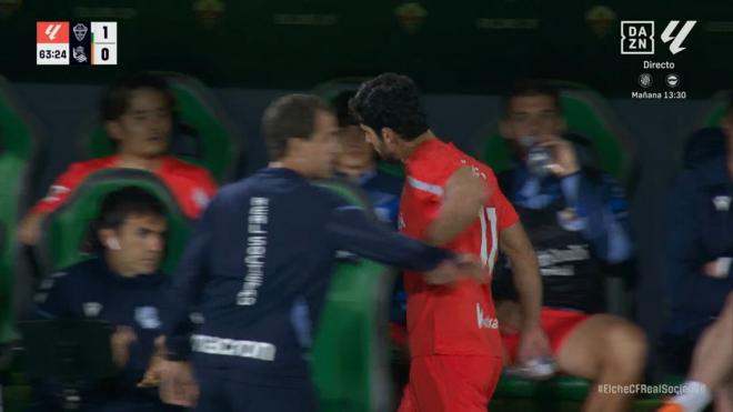 El cambio de Goncalo Guedes. (DAZN)