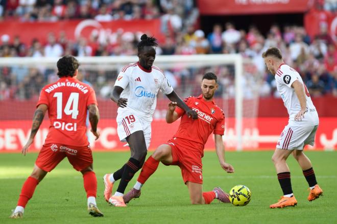 Baptista Mendy, ante Osasuna (Foto: Kiko Hurtado).