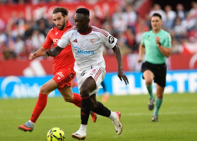 Akor Adams, ante Osasuna (Foto: Kiko Hurtado).