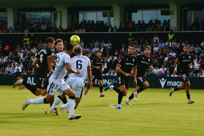 Imagen del Ceuta-Almería en el Alfonso Murube (Foto: LALIGA).