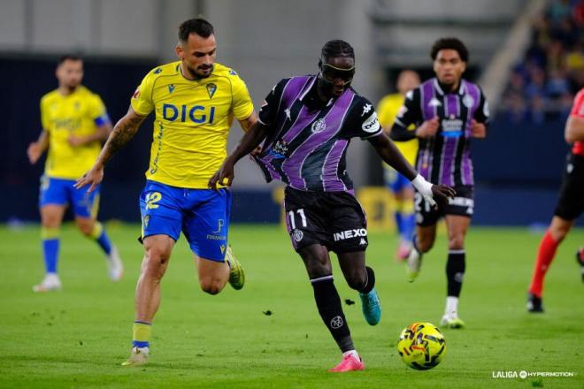 Amath Ndiaye, ante el Cádiz.