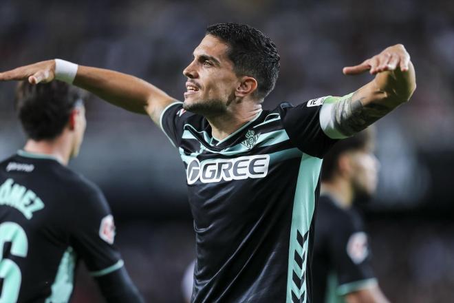 Marc Bartra, ante el Valencia (Foto: Europa Press)