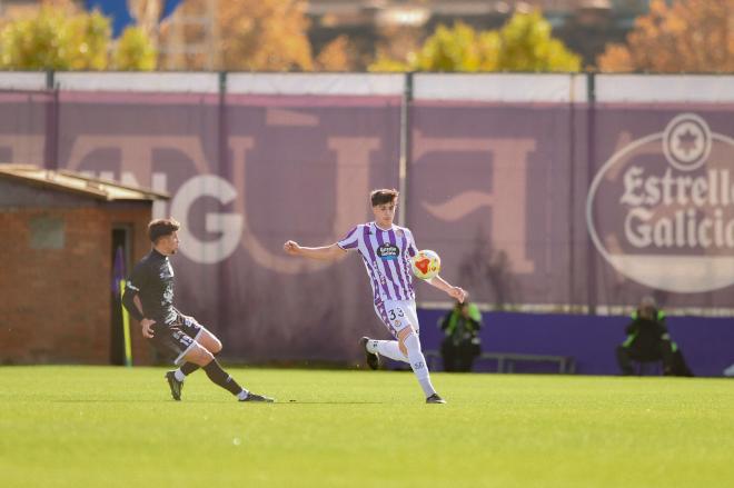 Galde, ante el Salamanca (Foto: Real Valladolid).
