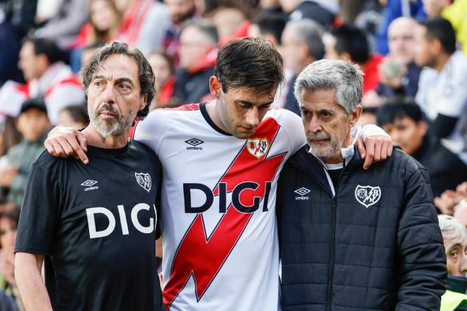 Pedro Díaz se marcha lesionado en el Rayo-Real Madrid (Foto: EFE).