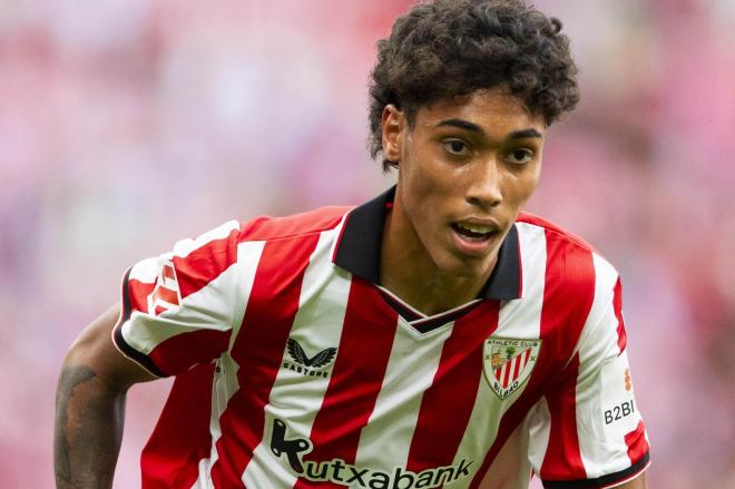 El esfuerzo de Selton Sánchez ante el Oviedo en San Mamés (Foto: Athletic Club).