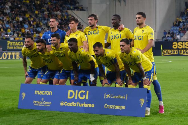 El once del Cádiz ante el Valladolid (Foto: LaLiga).