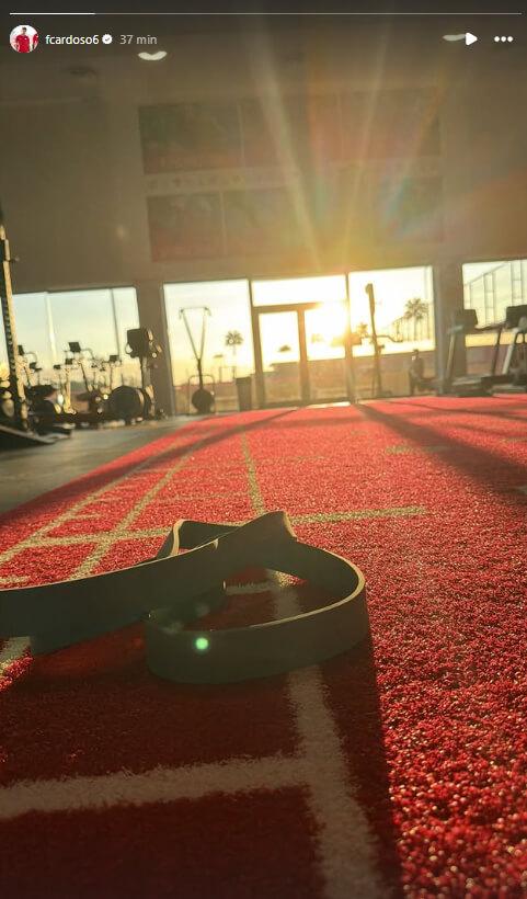 Fabio Cardoso comparte la imagen ejercitándose.