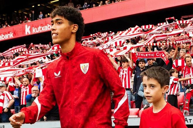 Selton Sued sale para ser titular ante el Oviedo en San Mamés (Foto: Athletic Club).