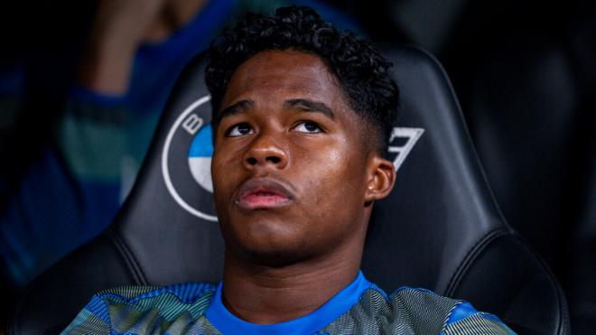 Endrick sentado en el banquillo del Real Madrid (Cordon Press)