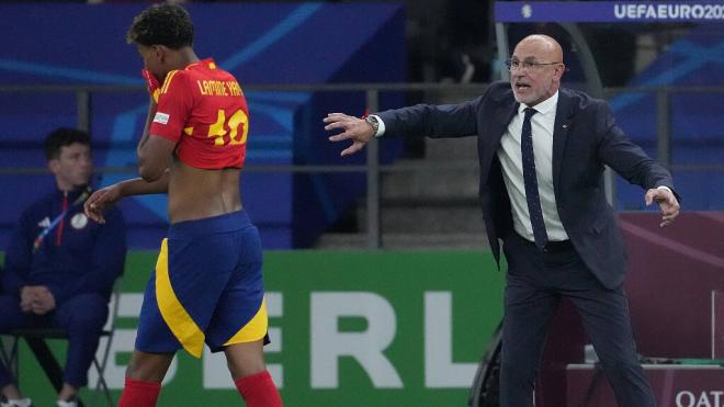 Lamine Yamal y Luis de la Fuente (Foto: Cordon Press)