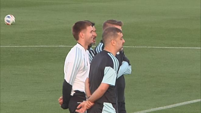 Franco Mastantuono en el entrenamiento de Argentina