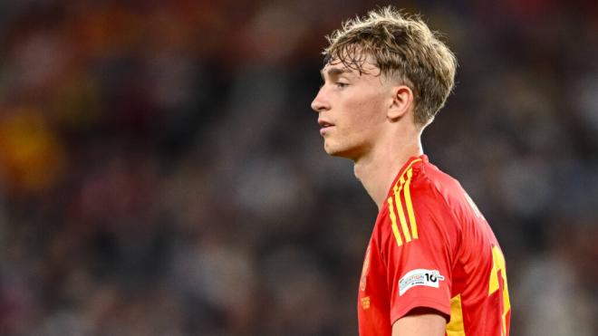 Dean Huijsen en un partido con España (Foto: Cordon Press)