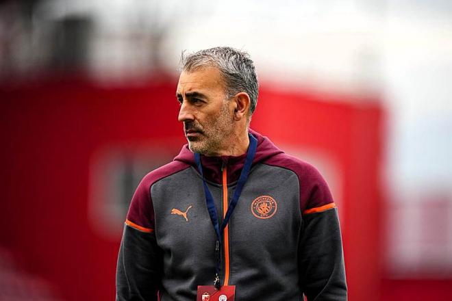 Imanol Etxeberria, en su etapa como técnico en el Manchester City.