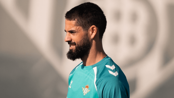 Isco Alarcón, en una sesión del Betis (Foto: RBB).