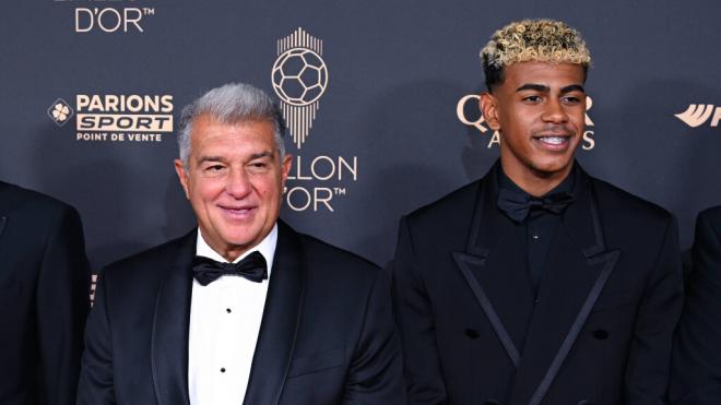 Joan Laporta y Lamine Yamal en la gala del Balón de Oro 2024 (Cordon Press)