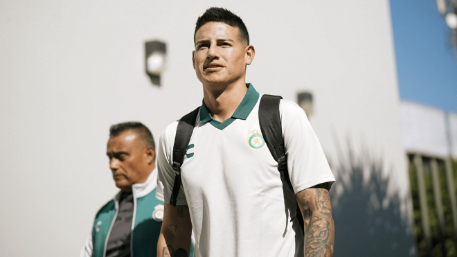 James Rodríguez, en un viaje con Club León (Foto: CLFC).