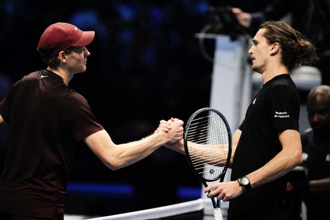 Jannik Sinner vence a Alexander Zverev en las ATP Finals (Foto: CordonPress).