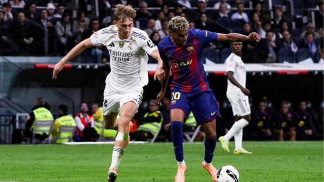 Dean Huijsen y Lamine Yamal en el Clásico (Fuente: Cordon Press)